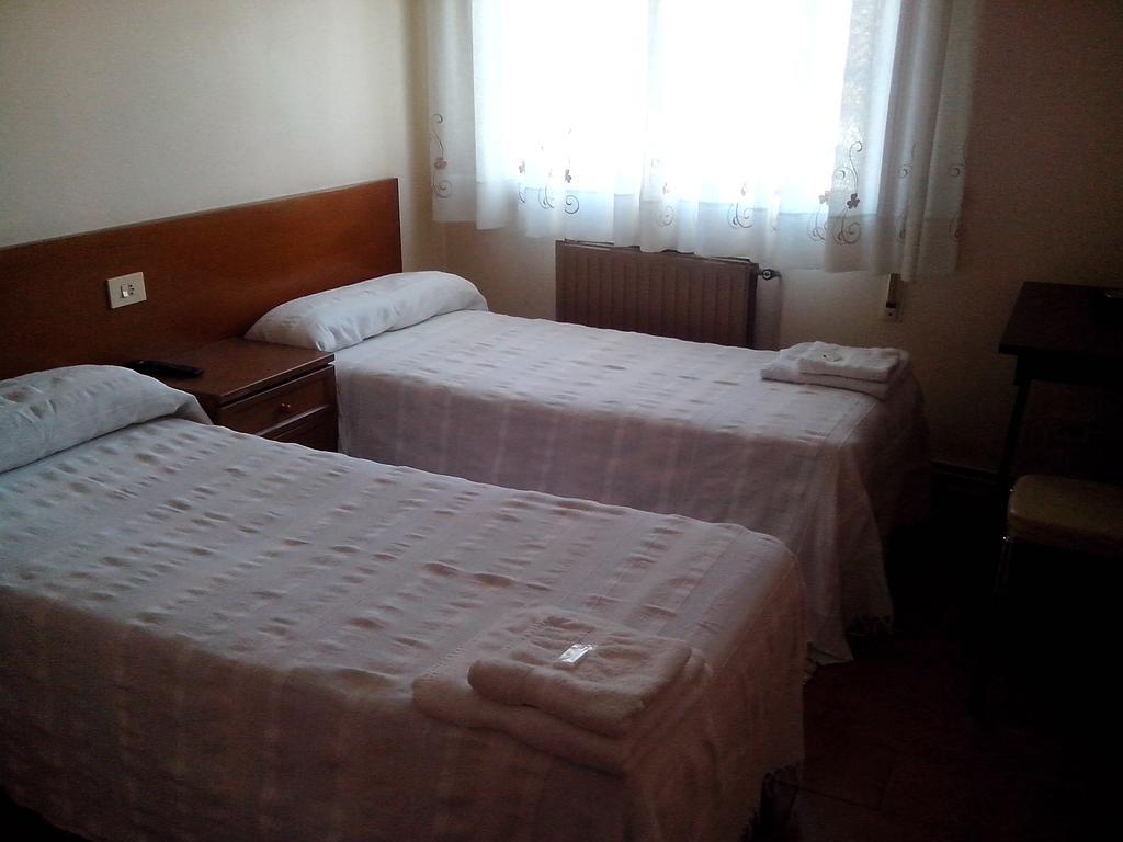 Pension Estrada Santiago de Compostela Phòng bức ảnh